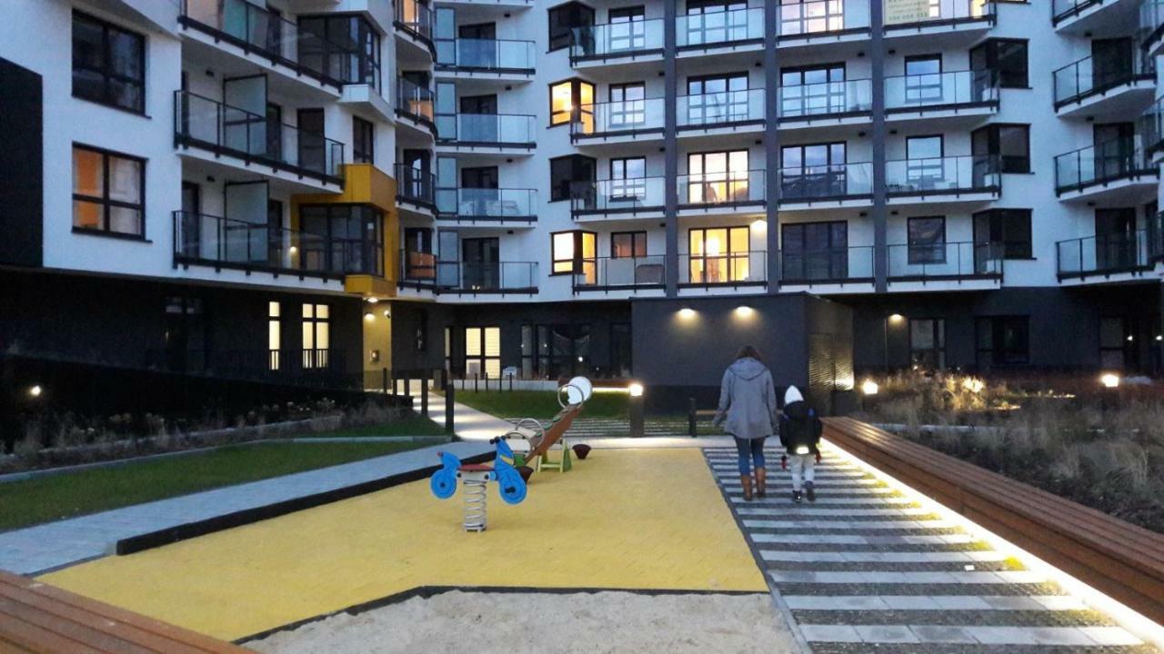 Newburg Apartments Wolska Warschau Exterior foto