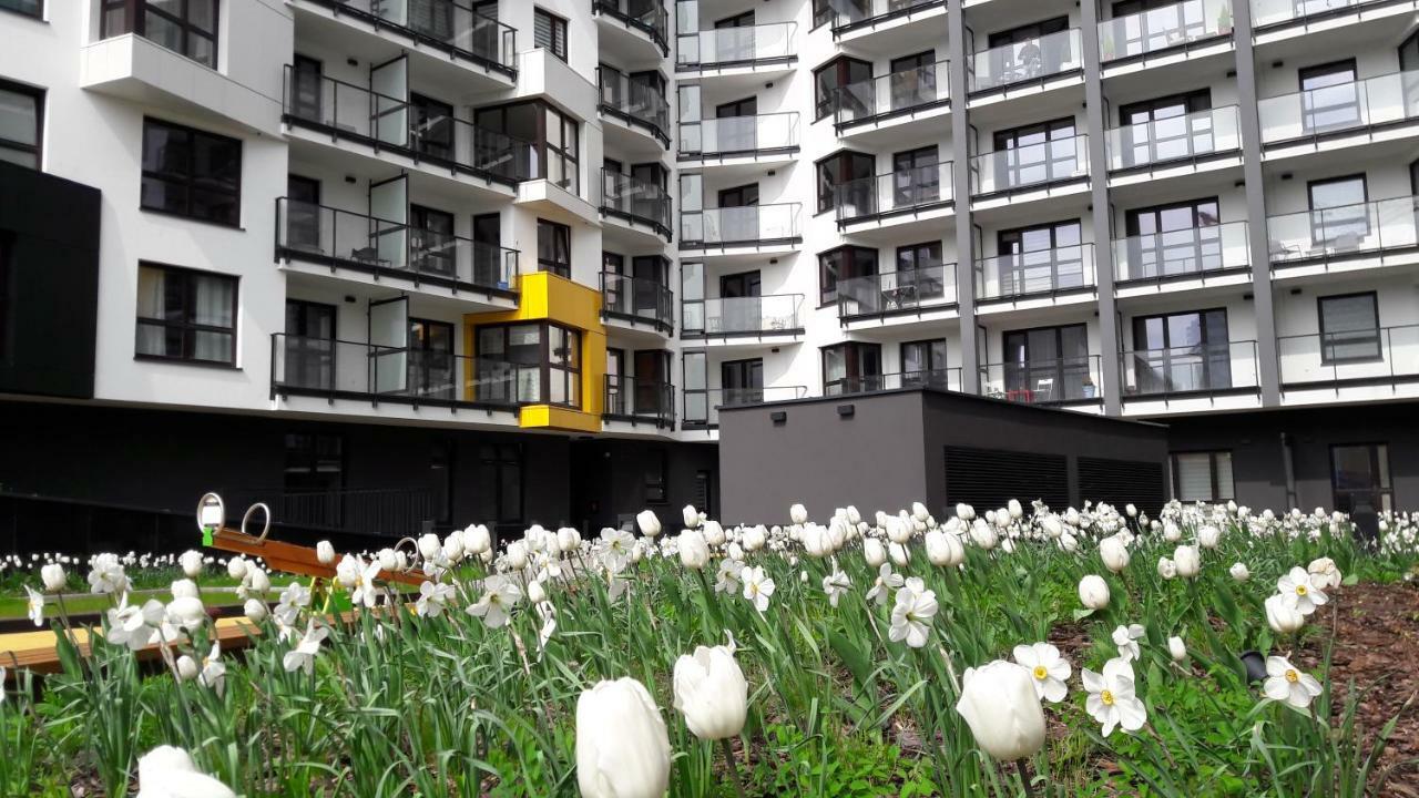 Newburg Apartments Wolska Warschau Exterior foto